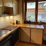 Schaiter - Ganzes Haus Mit Garten Und Gratis Parkplatz 아파트