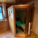 Schaiter - Ganzes Haus Mit Garten Und Gratis Parkplatz 아파트 *