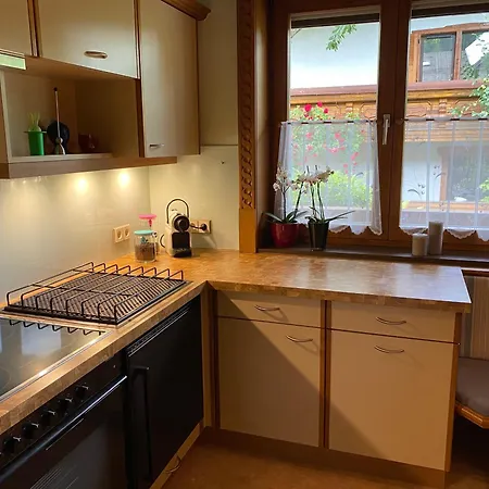 Schaiter - Ganzes Haus Mit Garten Und Gratis Parkplatz Apartment