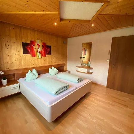 Schaiter - Ganzes Haus Mit Garten Und Gratis Parkplatz Apartment *