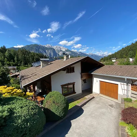 Schaiter - Ganzes Haus Mit Garten Und Gratis Parkplatz アパート インスブルック