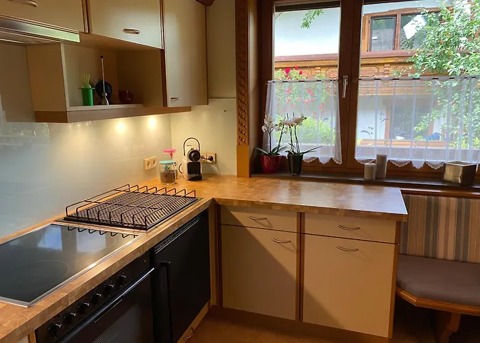 Schaiter - Ganzes Haus Mit Garten Und Gratis Parkplatz Appartamento