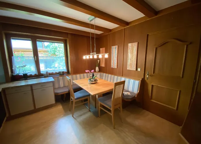 Schaiter - Ganzes Haus Mit Garten Und Gratis Parkplatz Appartamento *