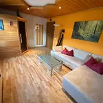 Schaiter - Ganzes Haus Mit Garten Und Gratis Parkplatz Apartment *